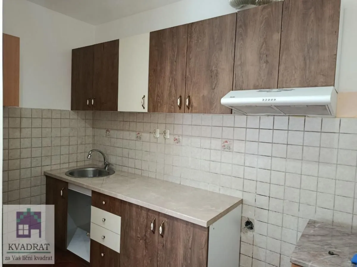 Izdavanje, trosoban stan, 83m², Obrenovac, Beograd