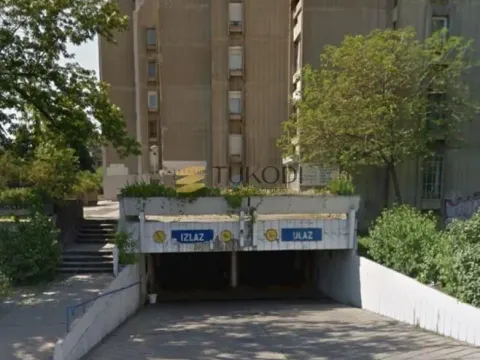 Parking garaža in Novi Beograd Blok 22