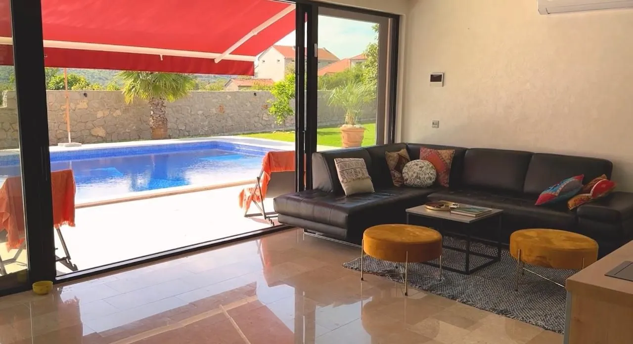 Sale, house, 1m², Radanovići, Kotor