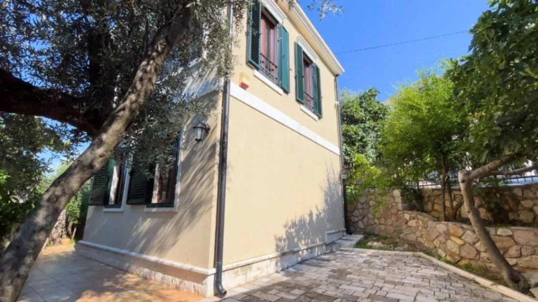 Sale, house, 100m², Katun Reževići, Budva