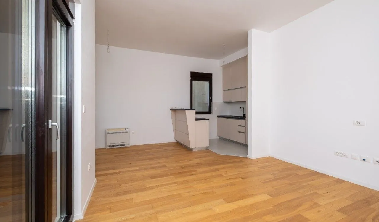 Prodaja, trosoban stan, 95m², Gornja Gorica, Podgorica