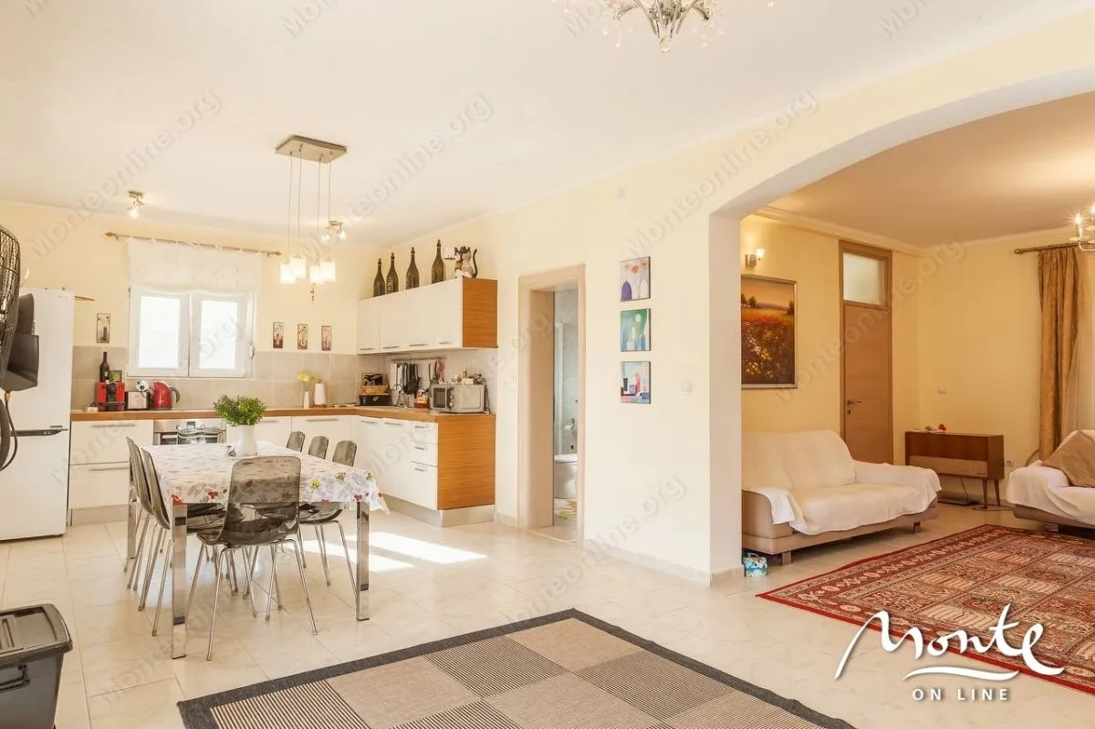 Prodaja, kuća, 180m², Morinj, Kotor