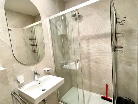 Rent, one bedroom apartment, 49m², Central Point, Podgorica - image 10