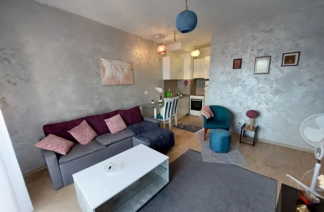 Izdavanje, dvosoban stan, 50m², Podgorica, Crna Gora