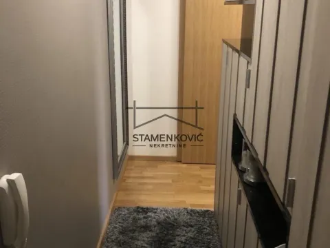 Izdavanje, dvosoban stan, 54m², Centar, Novi Sad - image 11