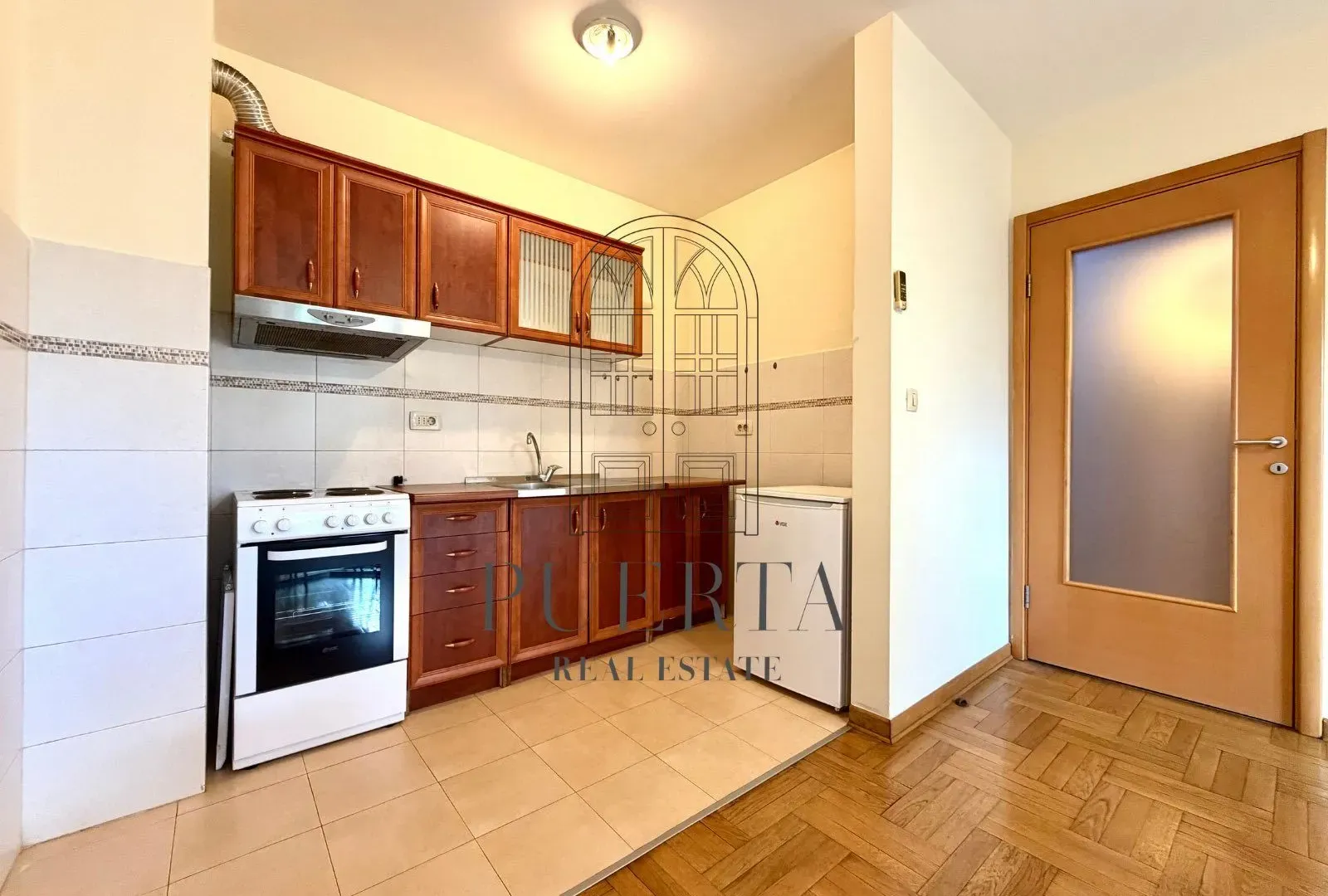 Prodaja, dvosoban stan, 64m², Stari Aerodrom, Podgorica
