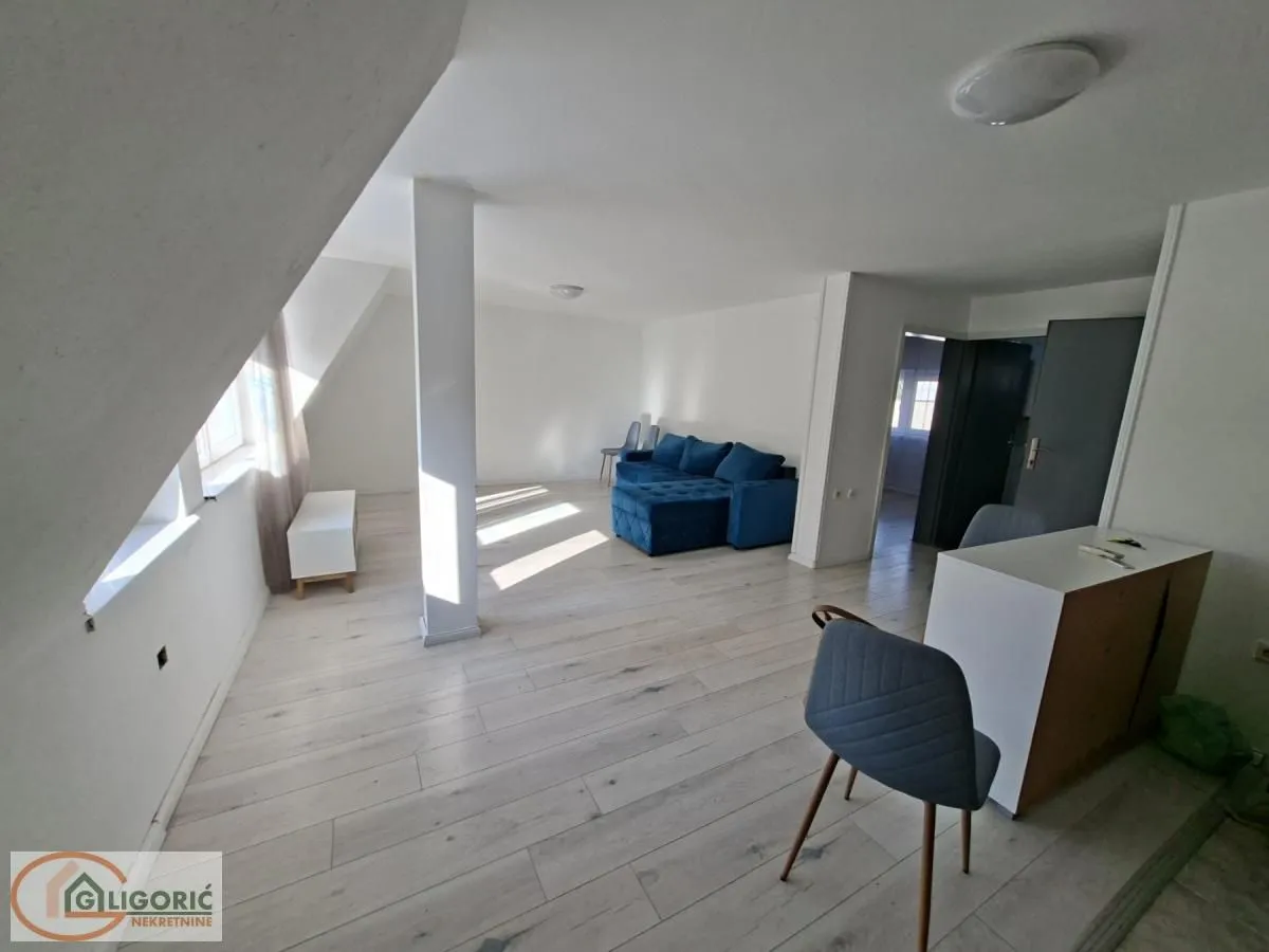 Prodaja, dvosoban stan, 57m², Pančevo, Srbija