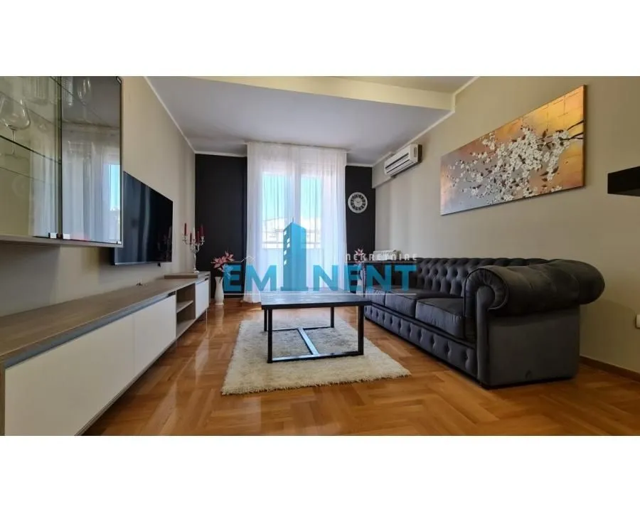 Izdavanje, dvosoban stan, 40m², Čubura, Beograd