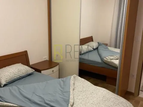 Izdavanje, jednosoban stan, 47m², City Kvart, Podgorica - image 2