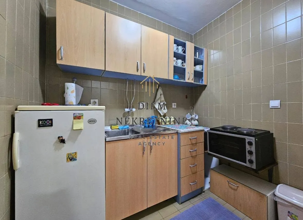 Izdavanje, garsonjera, 30m², Makedonsko naselje, Bar