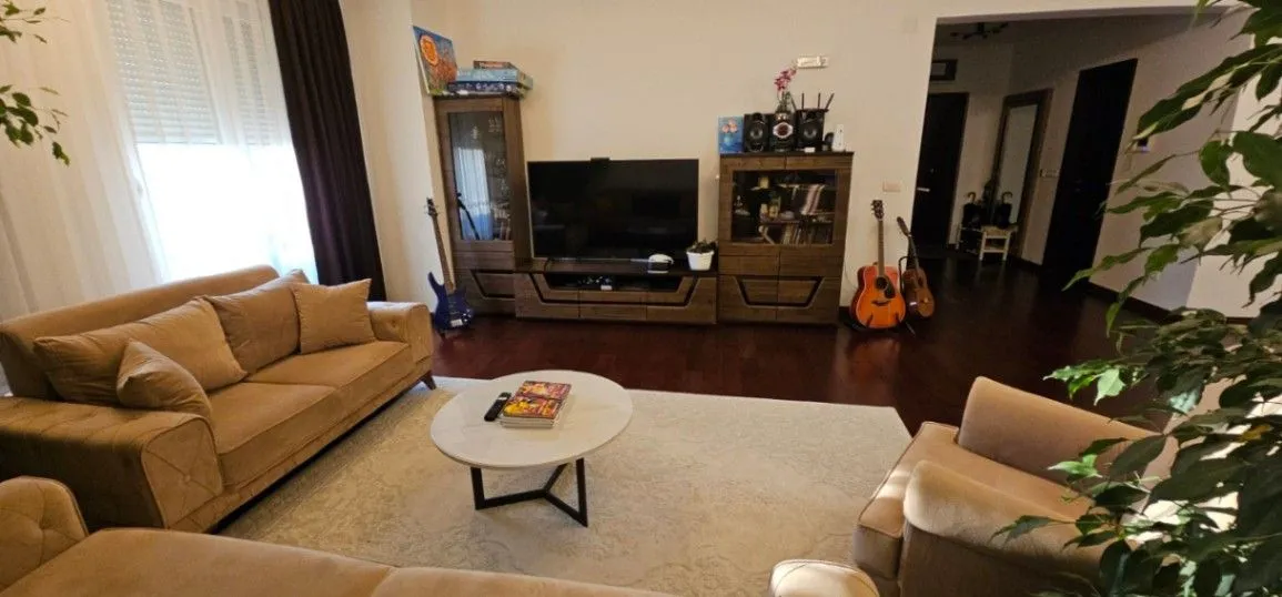 Sale, two bedroom apartment, 151m², Centar, Bar