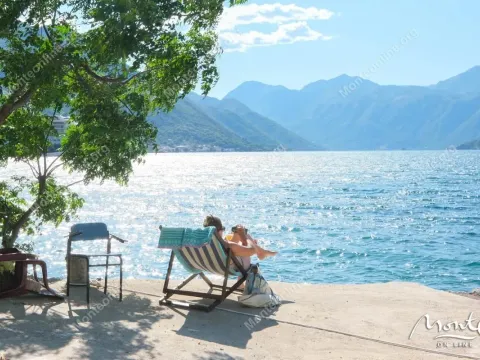 Sale, two bedroom apartment, 85m², Dobrota, Kotor - image 28