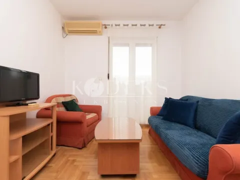 Rent, one bedroom apartment, 36m², Stari Aerodrom, Podgorica - image 1