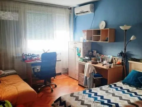 Prodaja, trosoban stan, 77m², Centar, Kragujevac - image 5