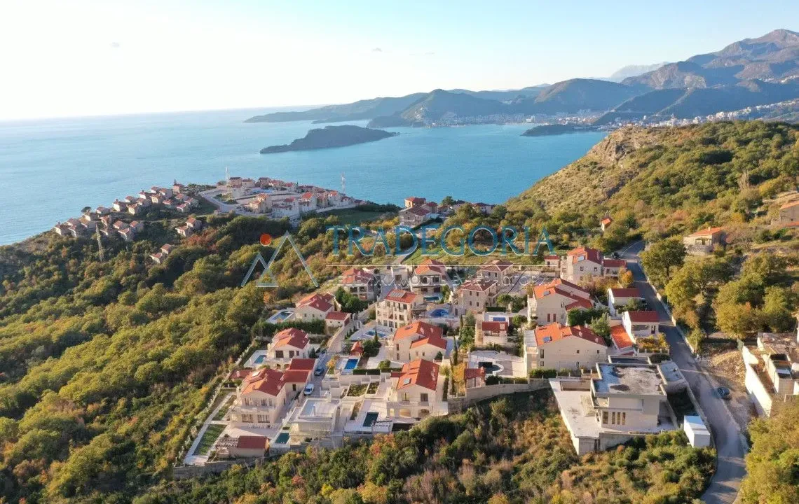 Sale, three bedroom apartment, 200m², Reževići, Budva