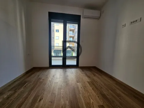 Izdavanje, stan, 53m², New City, Podgorica - image 5