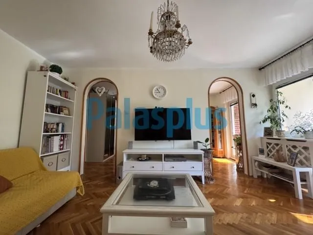 Prodaja, trosoban stan, 86m², Novi Banovci, Stara Pazova