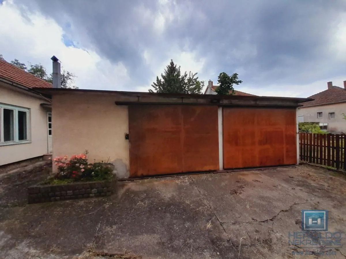 Prodaja, kuća, 250m², Centar, Ćuprija