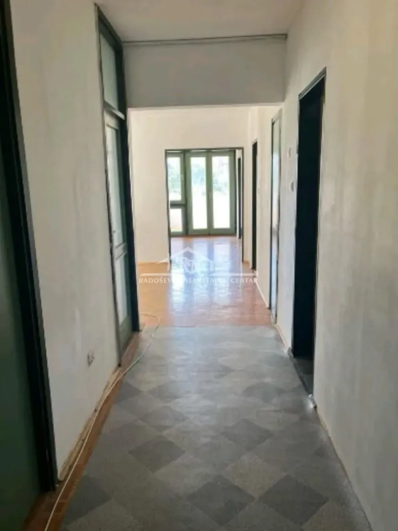 Rent, three bedroom apartment, 77m², Vidikovački venac, Rakovica