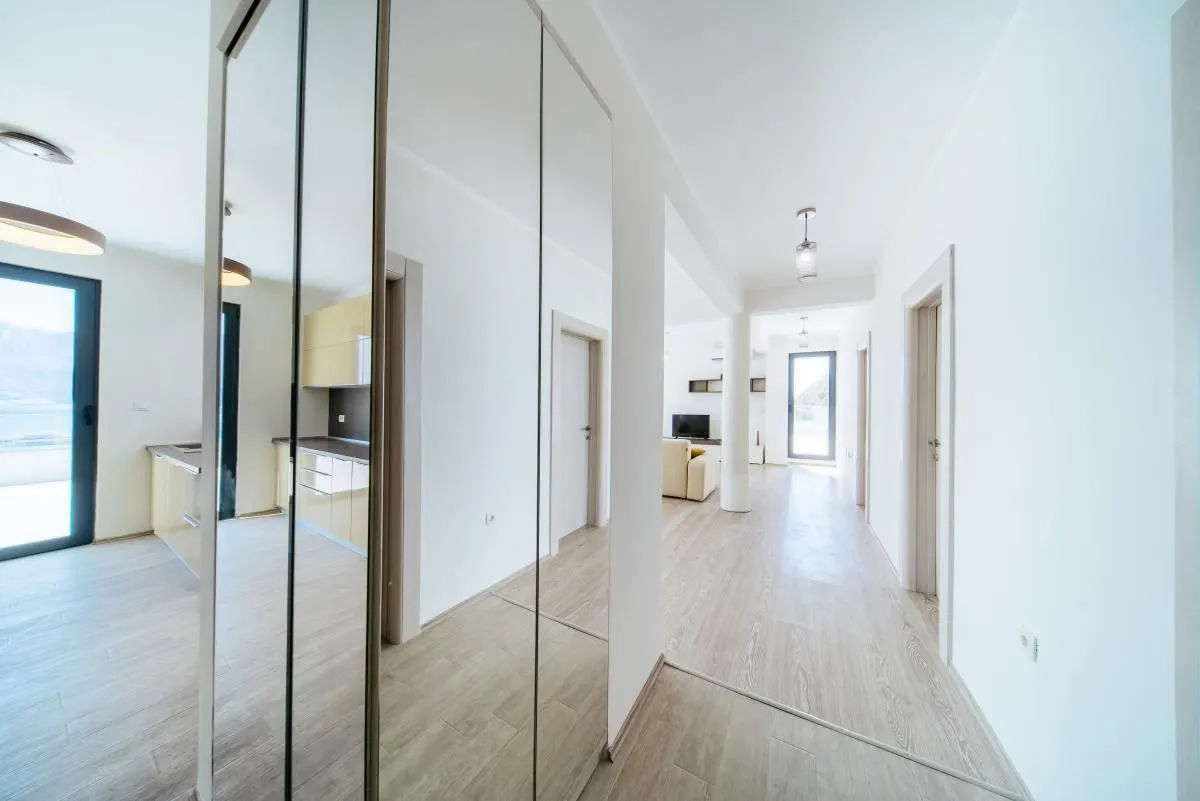 Prodaja, trosoban stan, 234m², Bečići, Budva