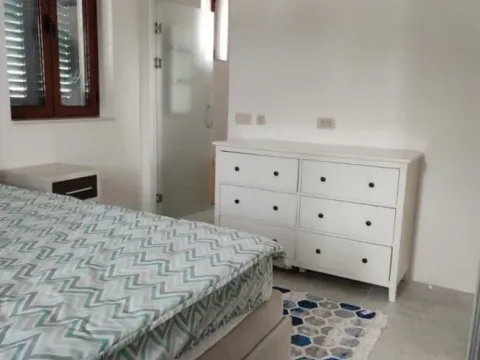 Izdavanje, dvosoban stan, 75m², Đenovići, Herceg Novi - image 3