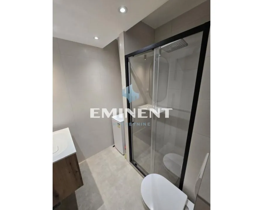 Izdavanje, stan, 48m², Šumice, Beograd
