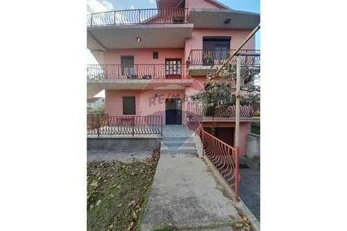 Izdavanje, dvosoban stan, 100m², Donja Gorica, Podgorica