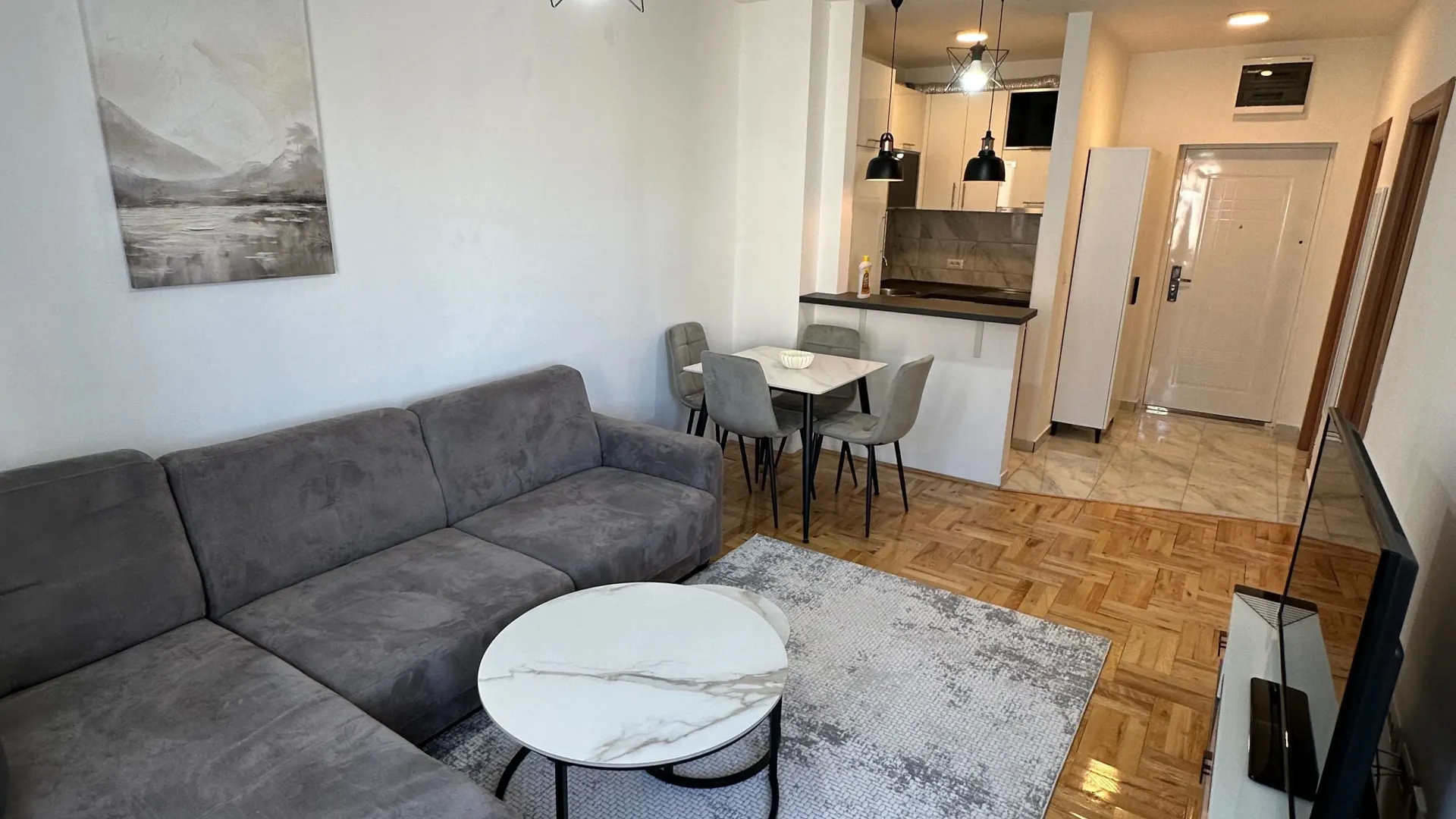 Izdavanje, jednosoban stan, 40m², Ljubović, Podgorica