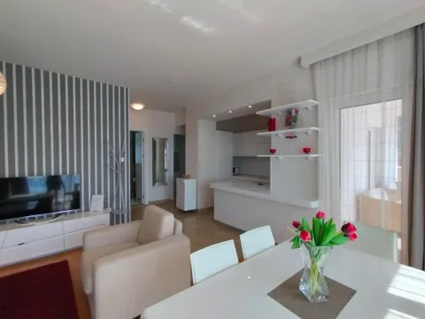 Sale, two bedroom apartment, 85m², Budva, Crna Gora - image 8