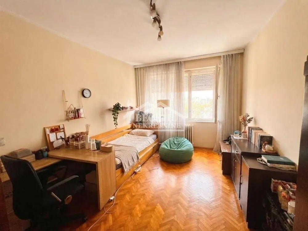 Sale, two bedroom apartment, 57m², Savski Venac, Beograd