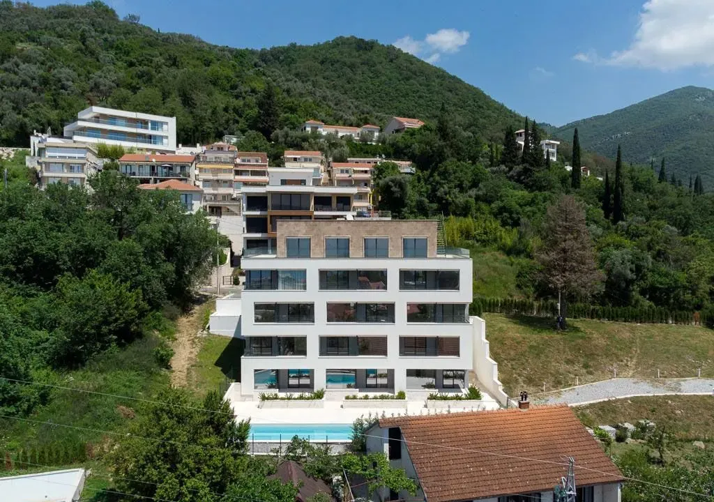 Sale, two bedroom apartment, 104m², Donja Lastva, Tivat