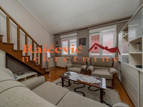 Sale, house, 250m², Brace Jerković, Voždovac Sve Podlokacije - image 14
