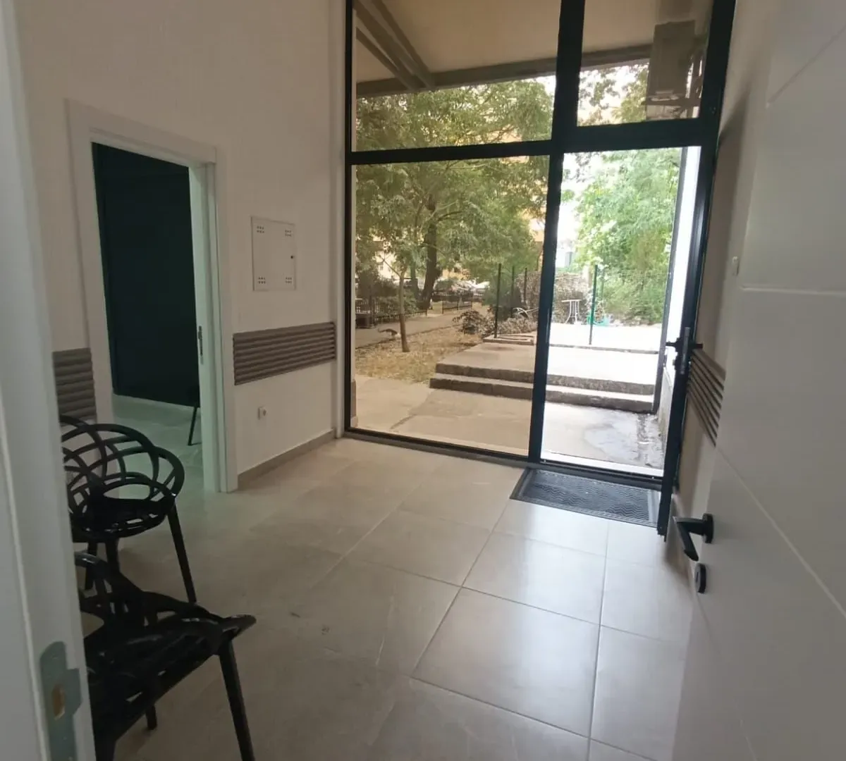 Rent, office space, 50m², Gintaš, Podgorica