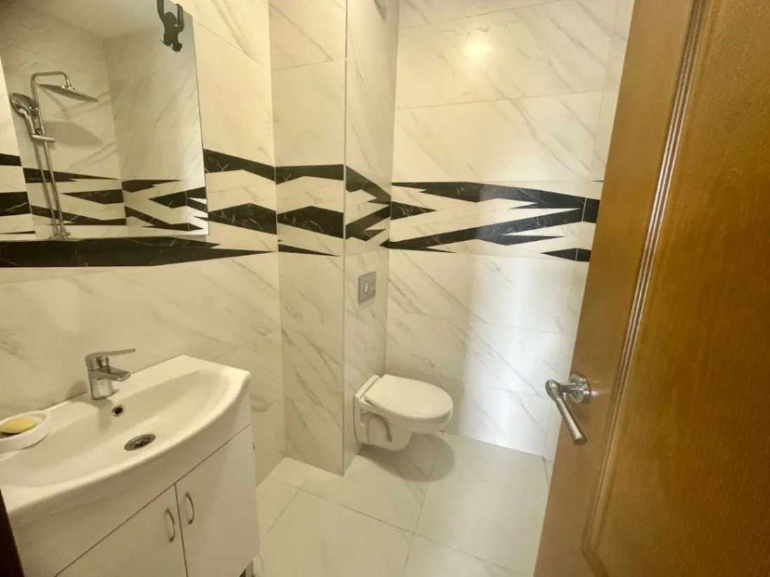 Prodaja, dvosoban stan, 104m², Mažina, Tivat
