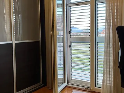 Izdavanje, trosoban stan, 88m², Dajbabe, Podgorica - image 17