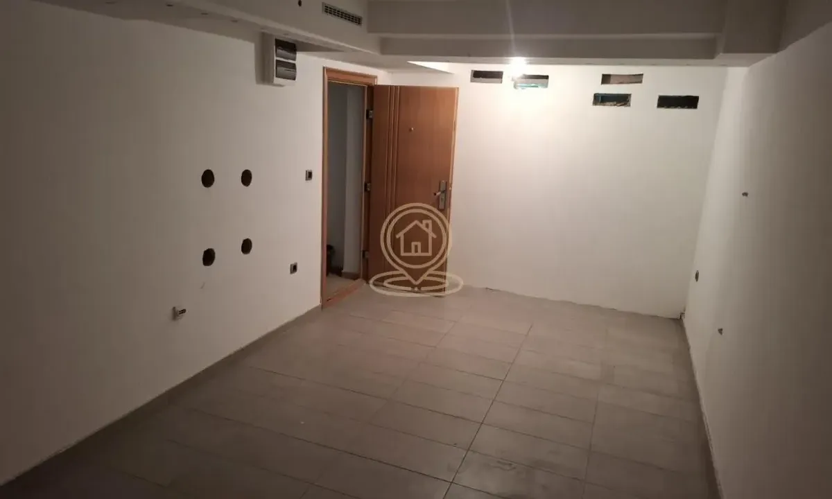 Izdavanje, poslovni prostor, 73m², Podbara, Novi Sad Sve Podlokacije