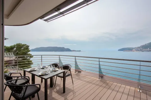 Rent, two bedroom apartment, 198m², Dukley Gardens, Budva - image 8