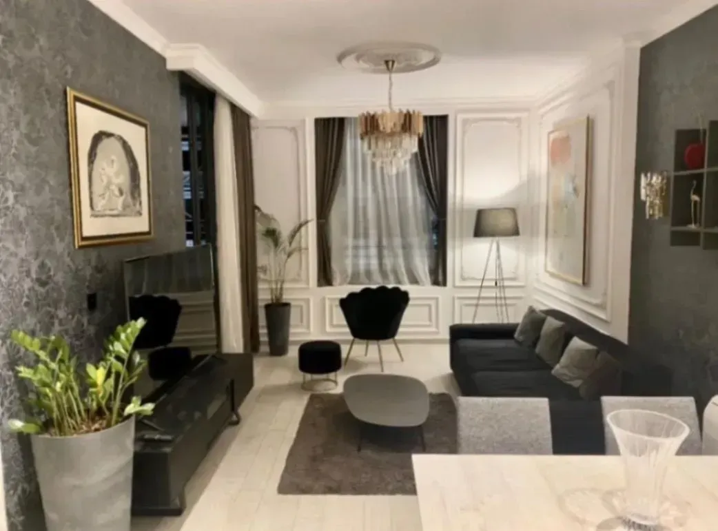 Izdavanje, jednosoban stan, 56m², Centar, Budva