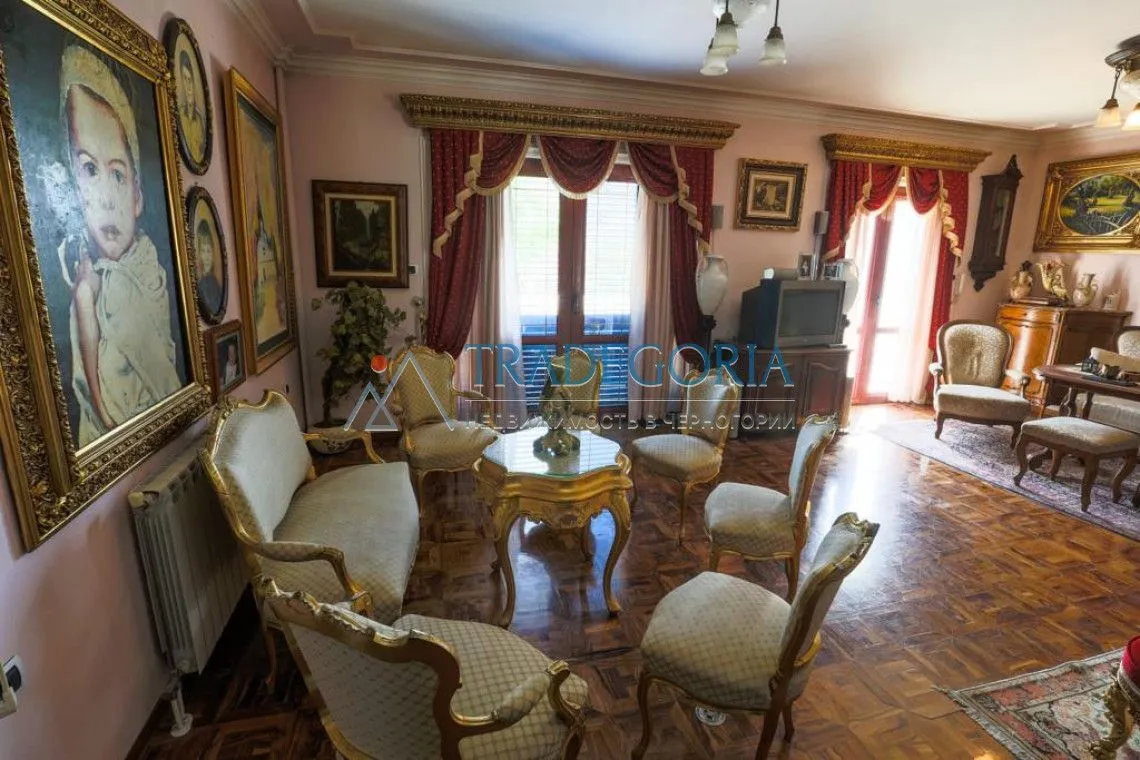 Prodaja, kuća, 400m², Bar, Crna Gora