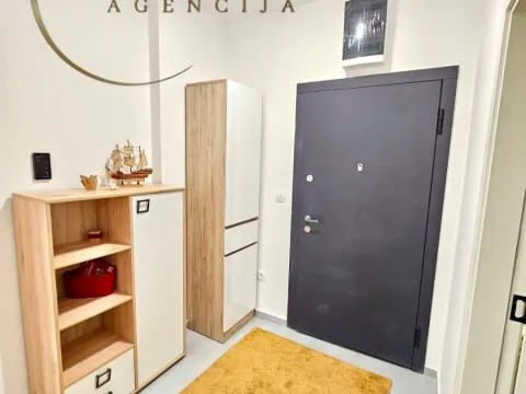 Rent, one bedroom apartment, 41m², Stari Aerodrom, Podgorica - image 5