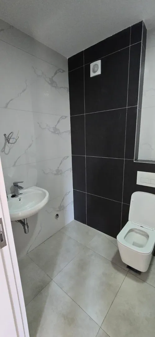 Prodaja, jednosoban stan, 56m², Lazi, Budva