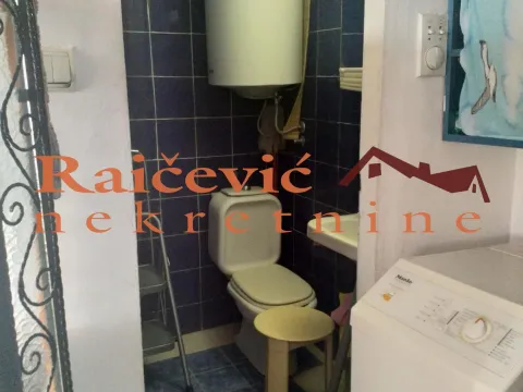 Izdavanje, garsonjera, 28m², Savski Venac, Beograd - image 7