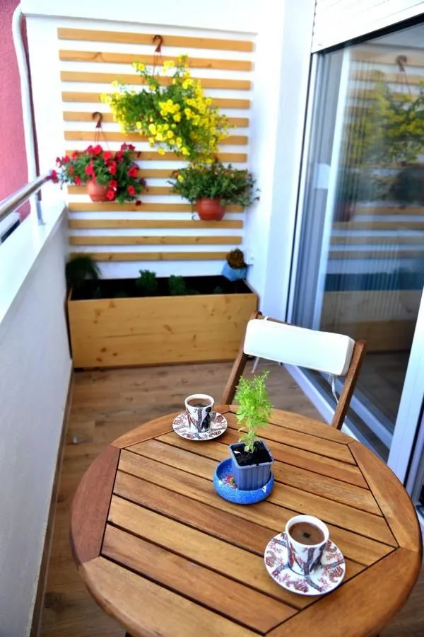 Izdavanje, trosoban stan, 61m², Centar, Niš