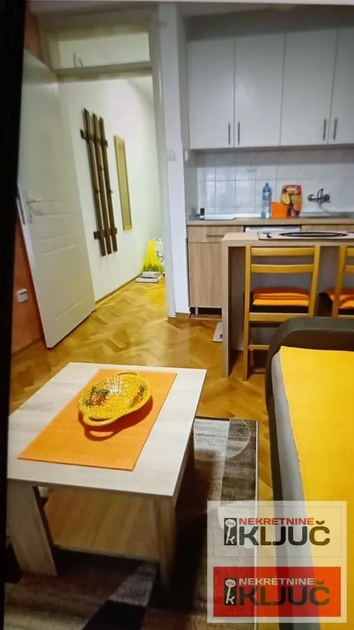 Izdavanje, garsonjera, 25m², Nova Detelinara, Novi Sad Sve Podlokacije