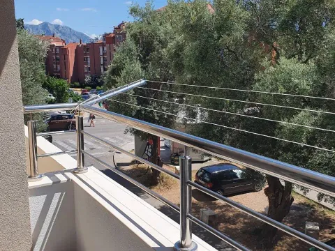 Rent, one bedroom apartment, 45m², Budva, Crna Gora - image 6