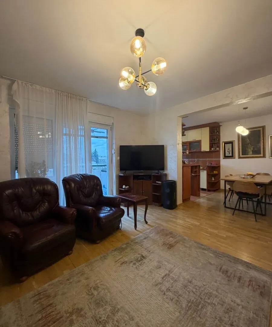 Prodaja, trosoban stan, 90m², Preko Morače, Podgorica