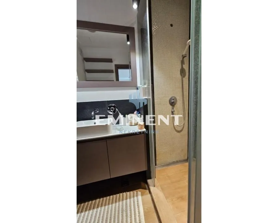 Izdavanje, dvosoban stan, 44m², Banovo Brdo, Beograd