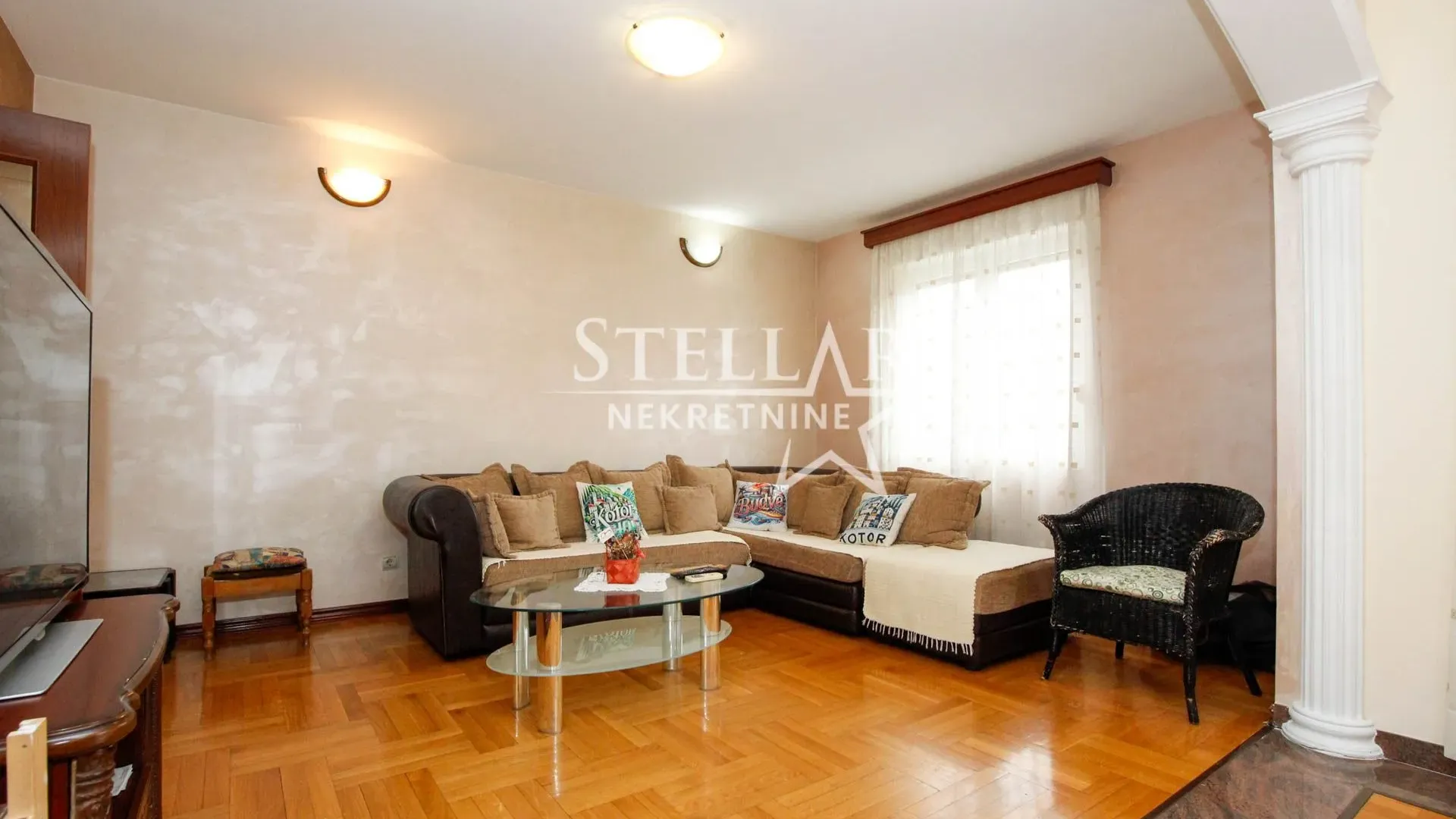 Rent, two bedroom apartment, 80m², Stari Aerodrom, Podgorica