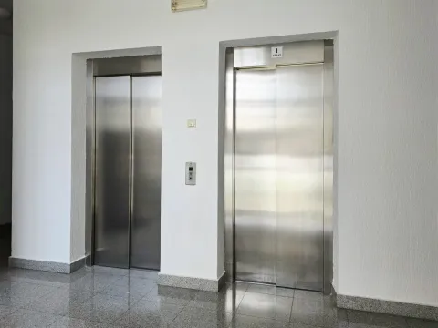 Rent, one bedroom apartment, 43m², Tuški Put, Podgorica - image 12