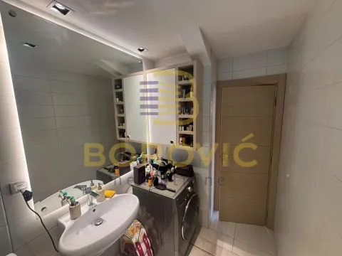 Sale, three bedroom apartment, 83m², Vračar Sve Podlokacije, Beograd - image 15